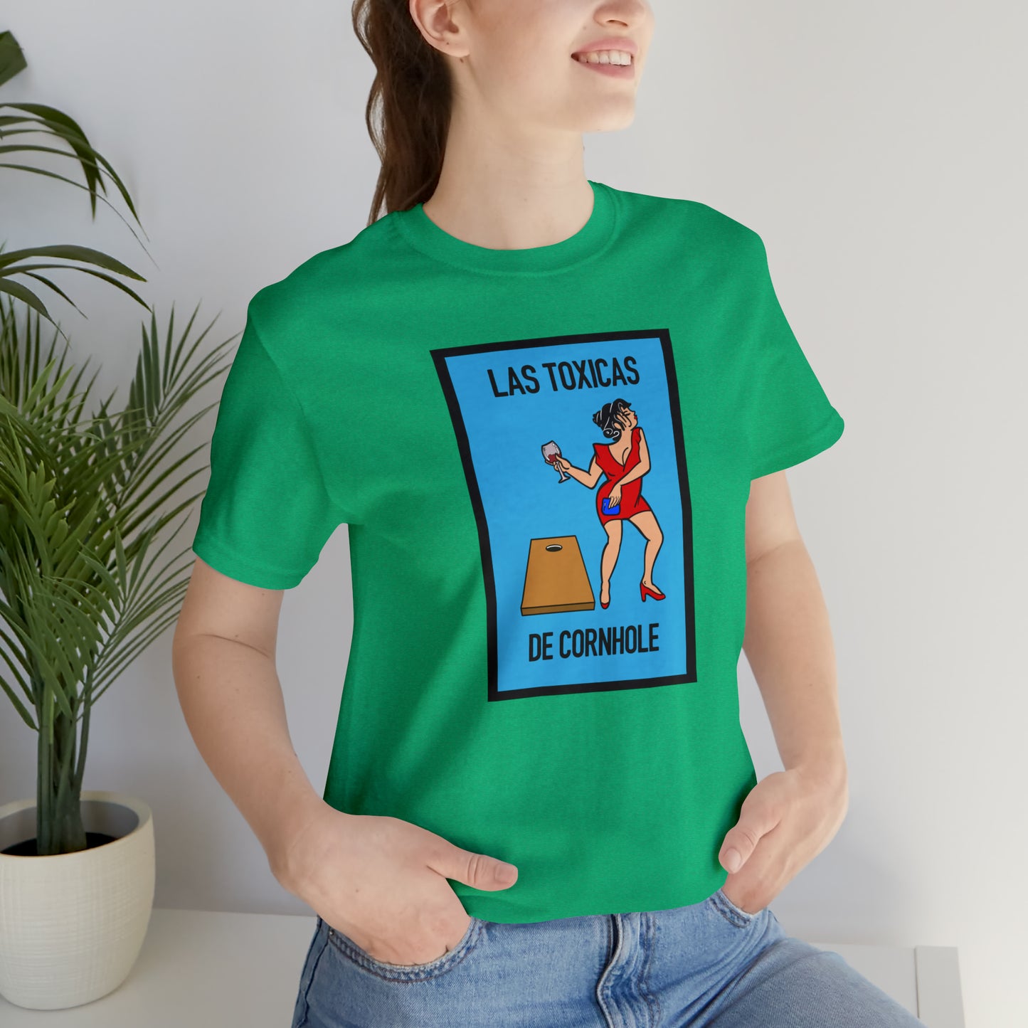 Las Toxicas De Cornhole Short Sleeve Tee